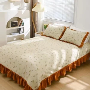 ผ้าคลุมเตียง 6.5 ฟุต ลายดอกไม้ขอบระบาย พร้อมปลอกหมอน