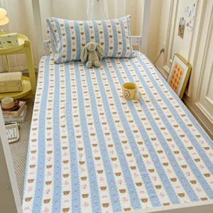 ผ้าปูที่นอนลายการ์ตูนหมี ขนาด 3 ฟุต + ปลอกหมอน 1 ใบ